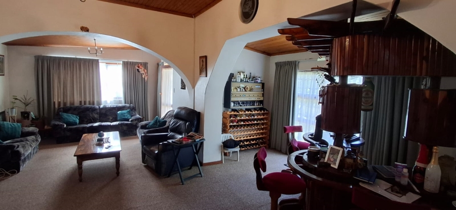 5 Bedroom Property for Sale in George East Western Cape